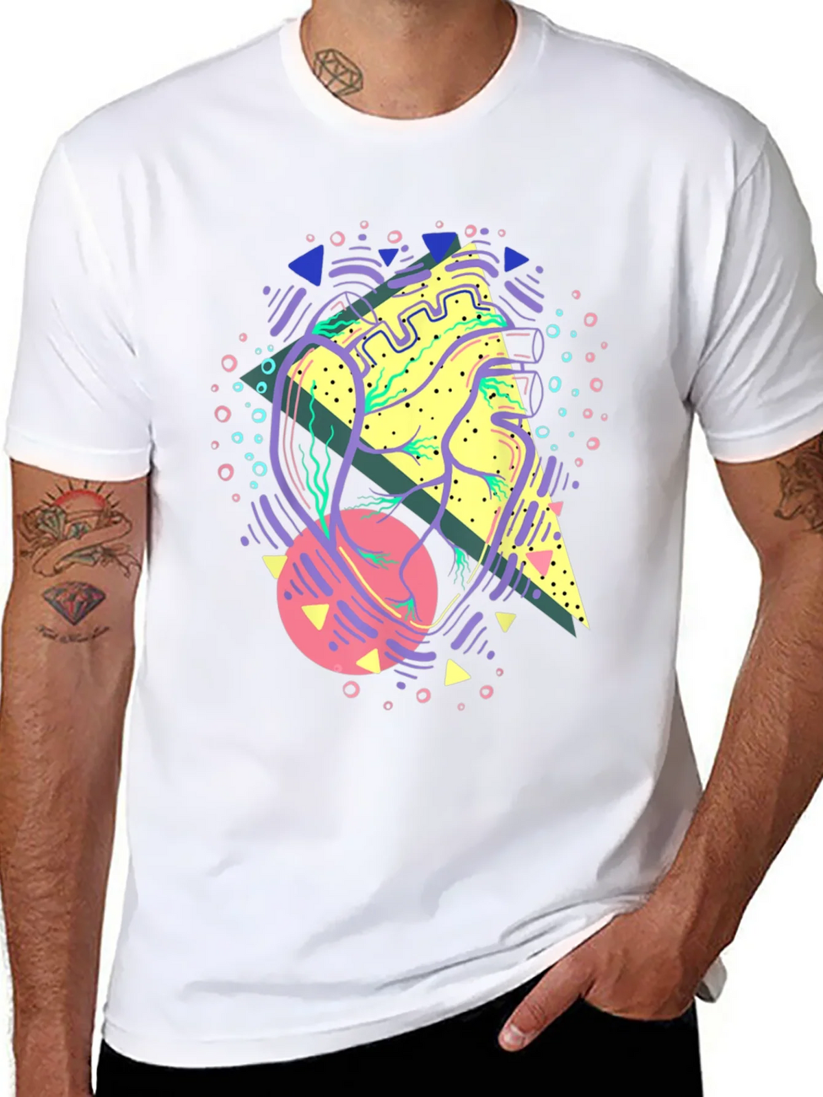 Retro Heart Graphic T-Shirt product image 7